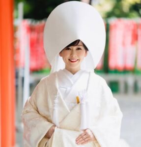 片桐千晶の花嫁姿