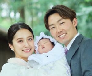 衛藤美彩と源田壮亮と長女